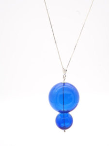 collier 2 boules soufflées bleu