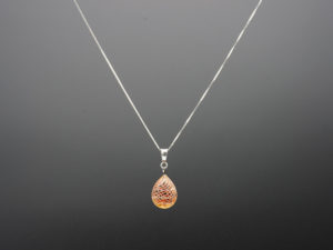 pendentif + chaine ambre filigrane blanc 2